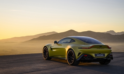 Clip Aston Martin giới thiệu Vantage 2024